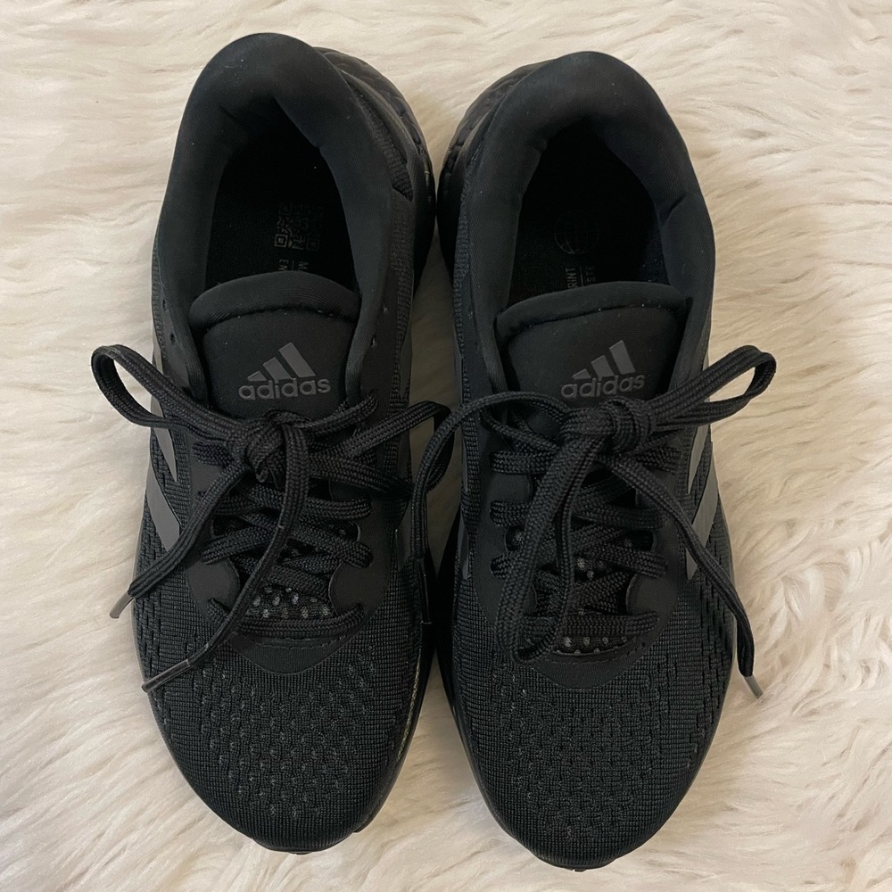 Adidas running shoes - Picture 6 of 8